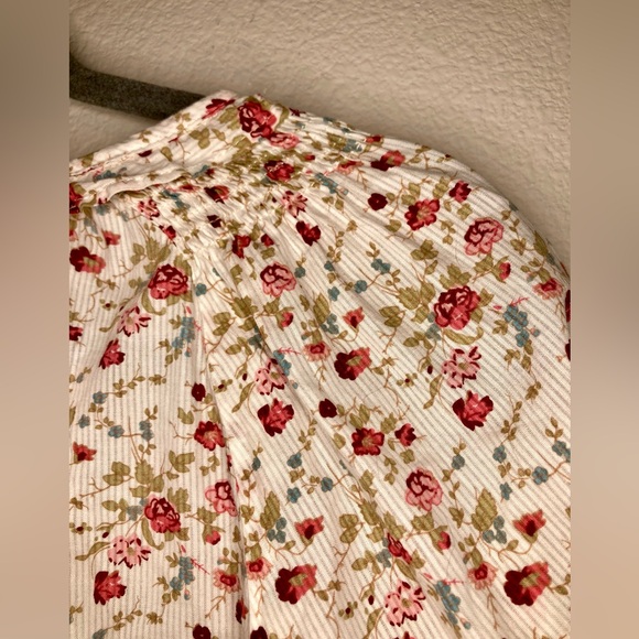 🎊2 FOR 1🎊 Bit and Bridle Ling Sleeve Blouse - Picture 6 of 7